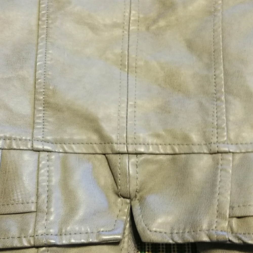 Gray jacket - Picture 7 of 8